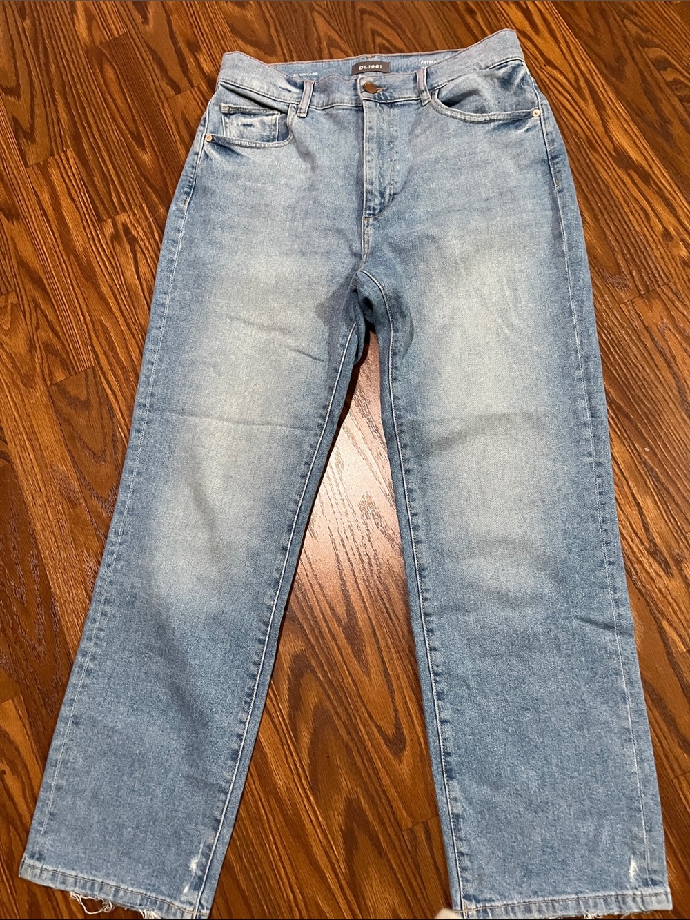 DL1961 Women's Light Blue Straight Leg Jeans PATTI size 29